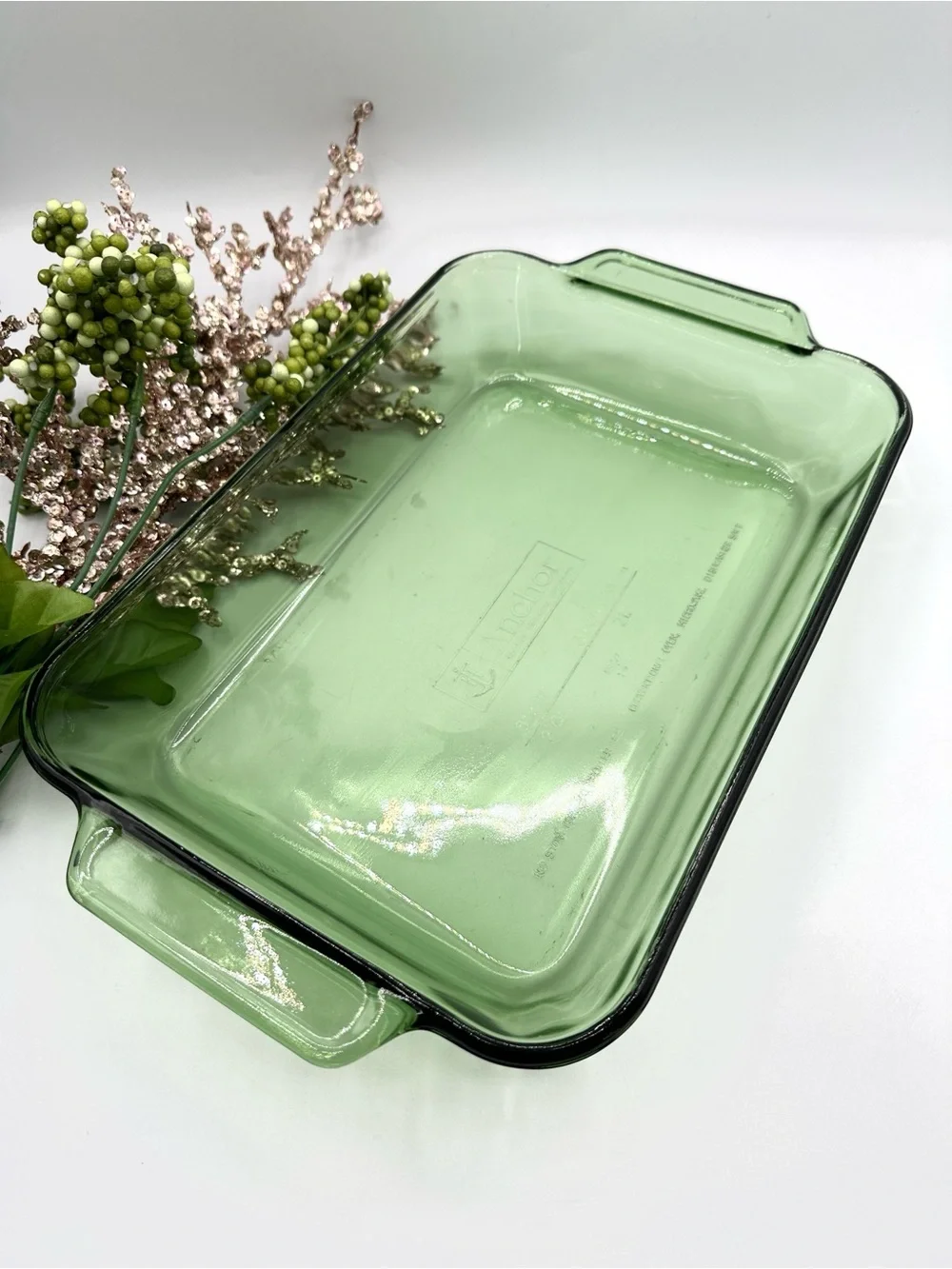 Anchor Hocking in Christmas Green 8 x 11” Baking Dish